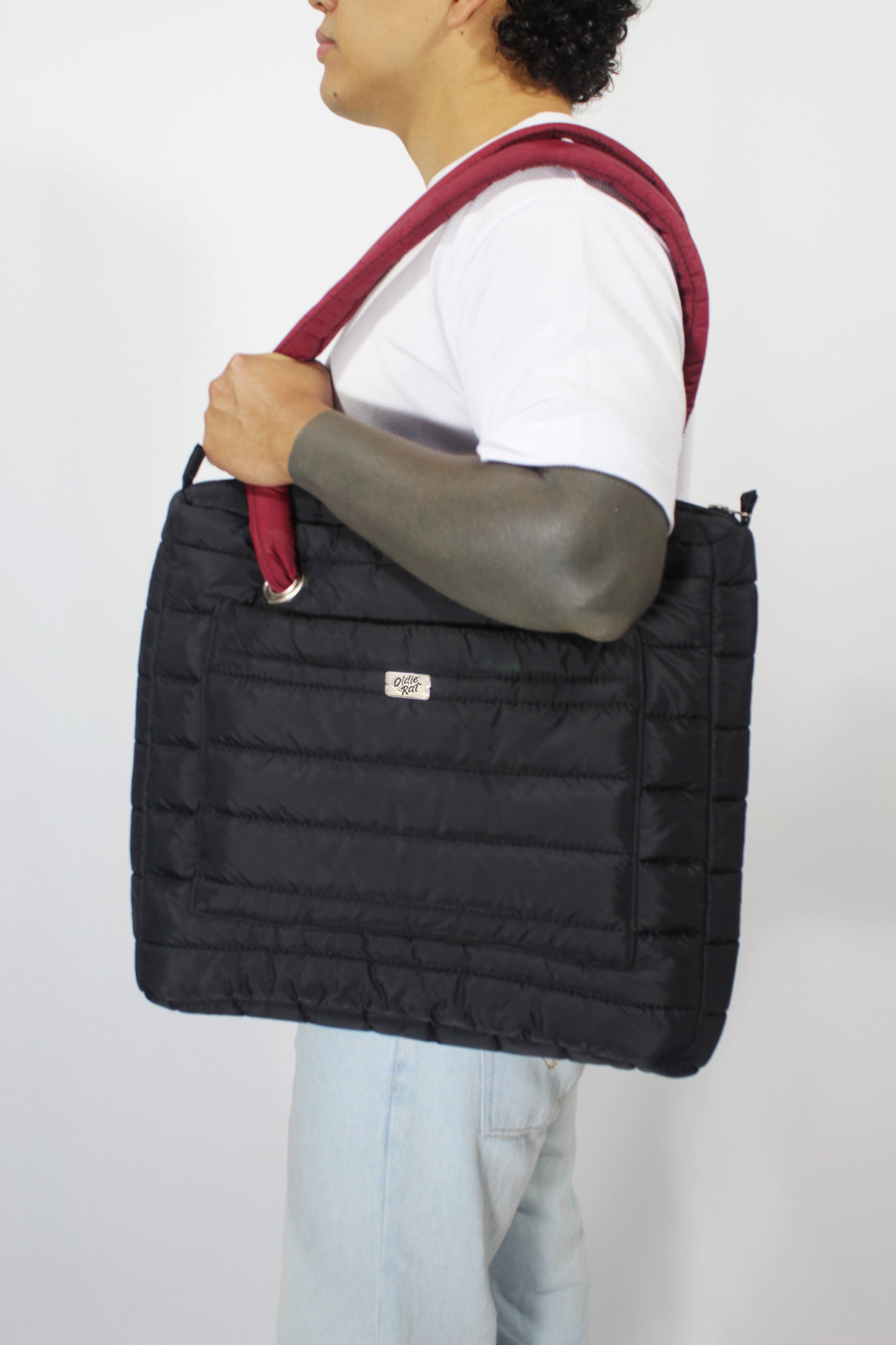 Essy Puffer - Black & Wine