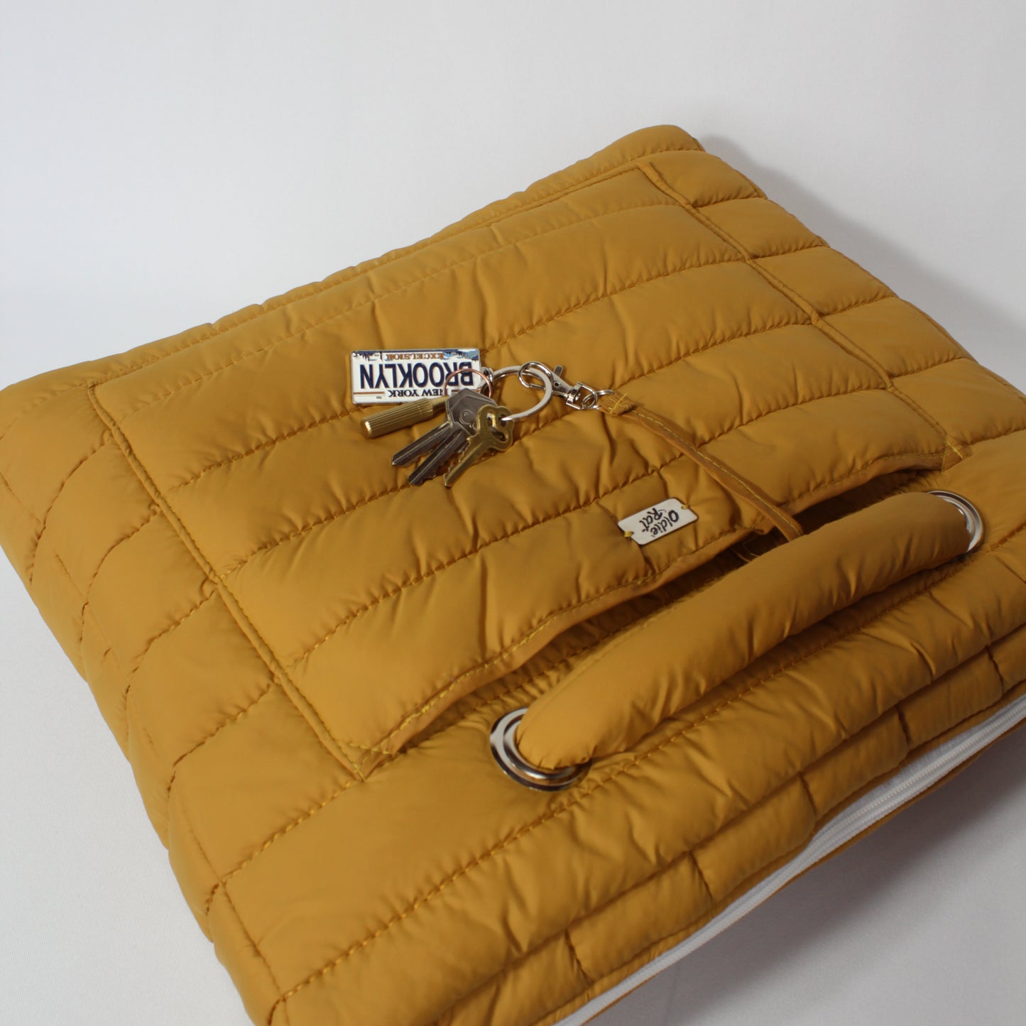 Essy Puffer - Gold & Cream