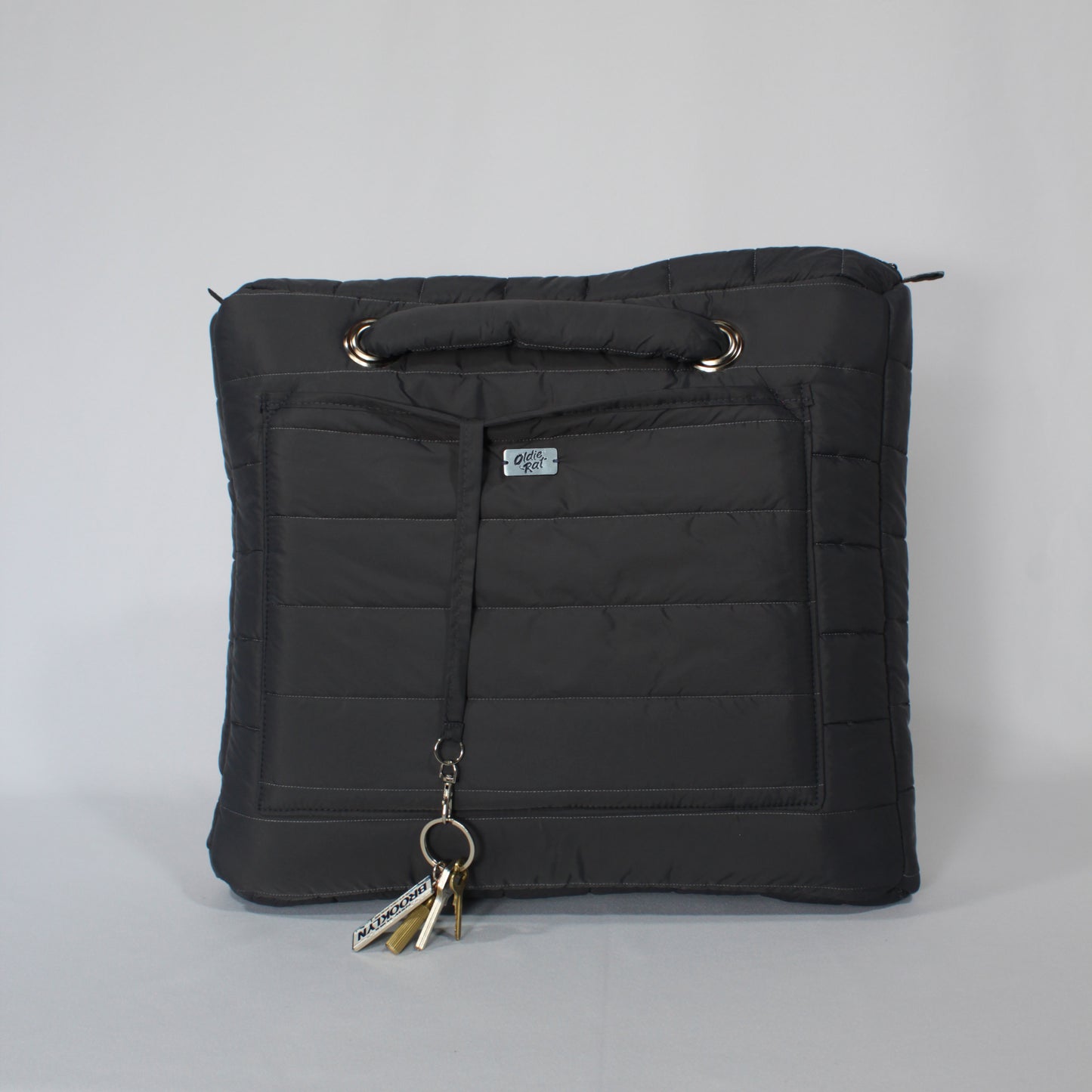 Essy Puffer - Grey & Red