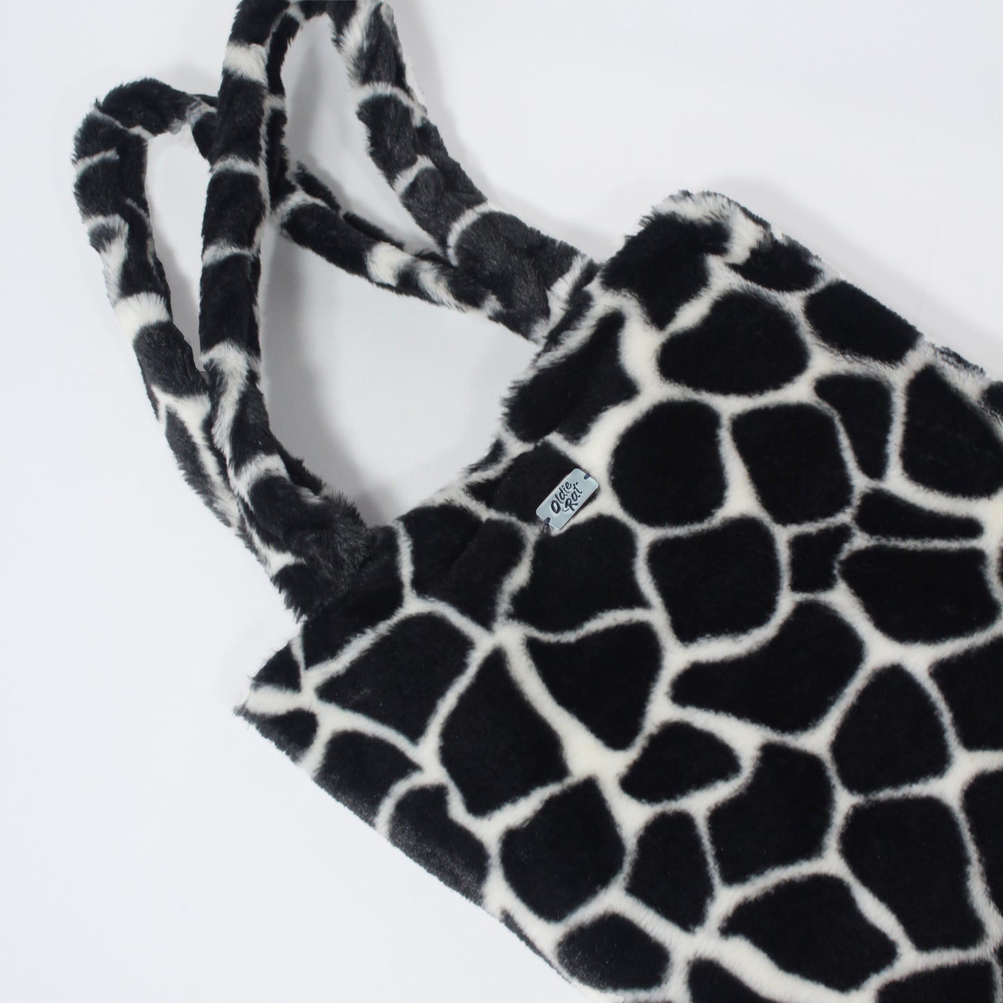 Essy Zafari - Giraffe