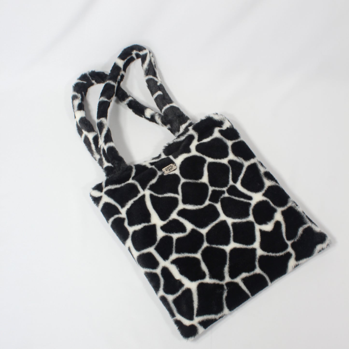Essy Zafari - Giraffe