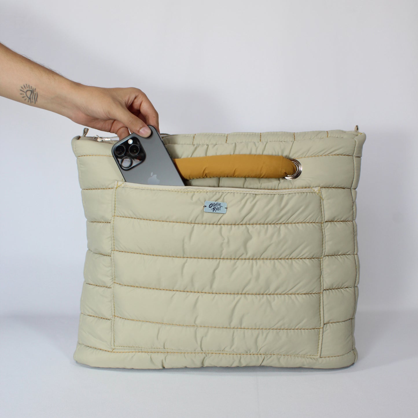 Essy Puffer - Gold & Cream