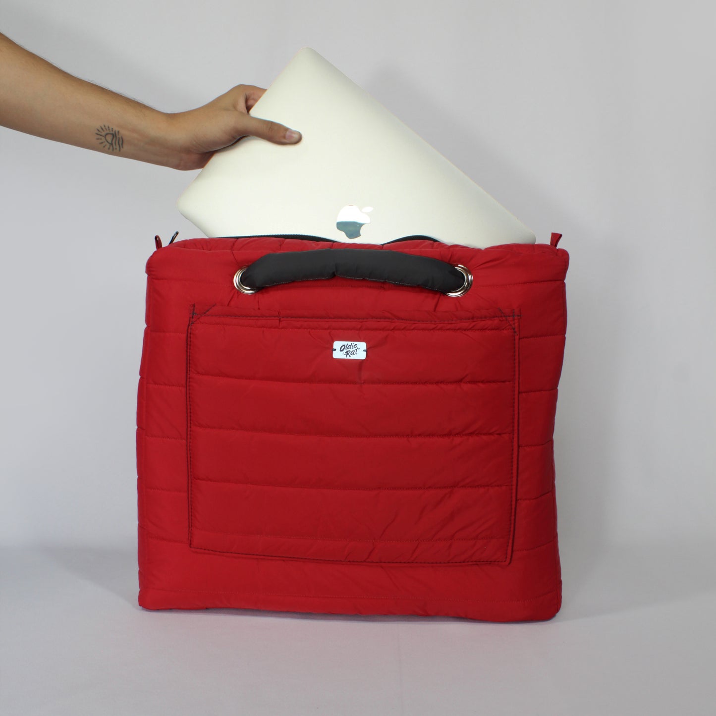 Essy Puffer - Grey & Red