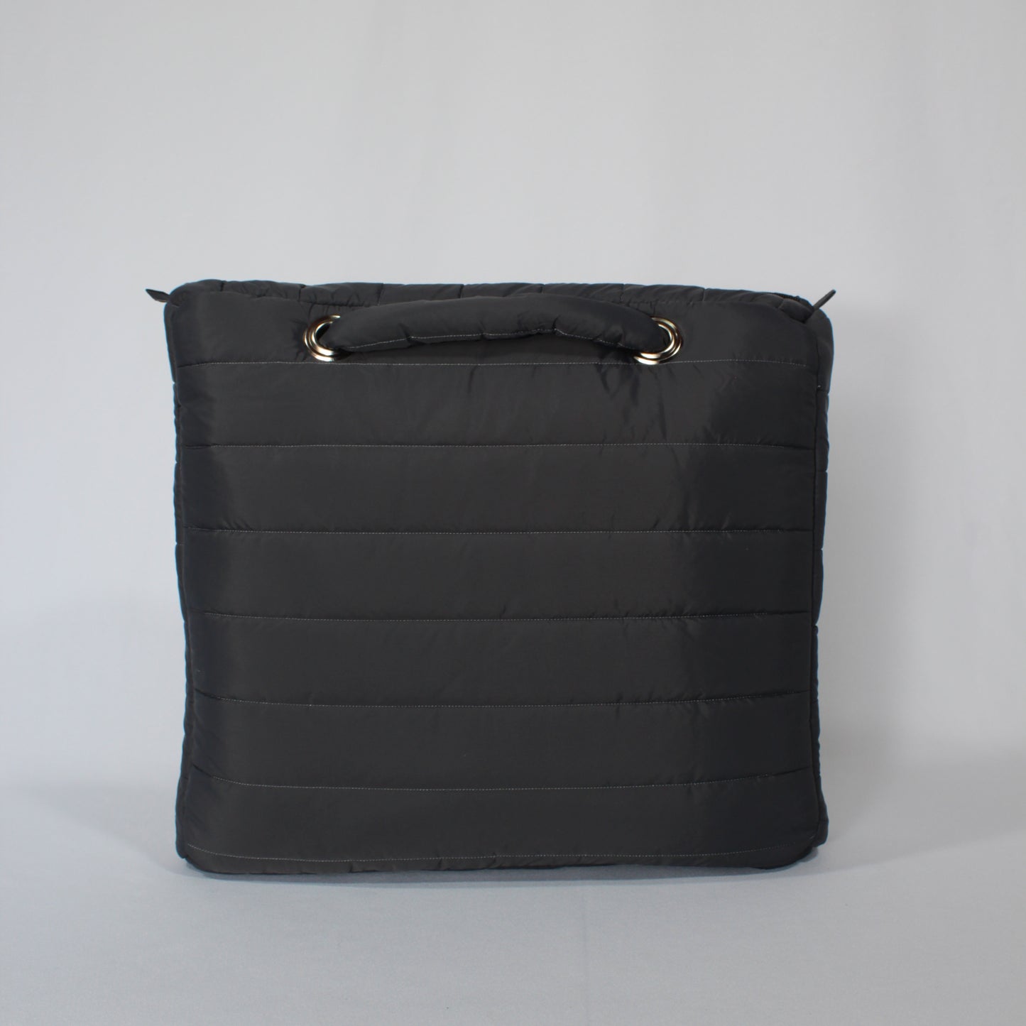 Essy Puffer - Grey & Red